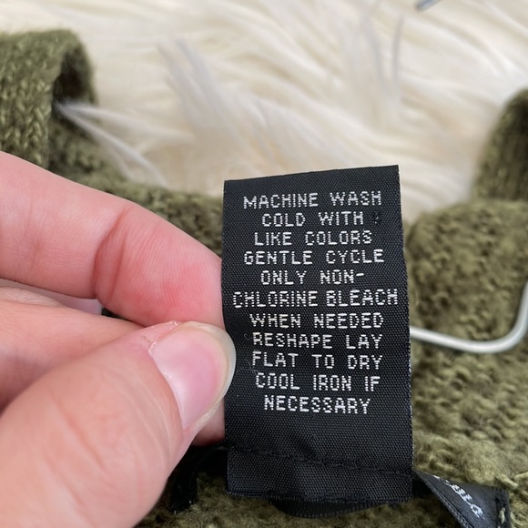 Linda Matthews green hooded button up long sleeve cardigan sweater top shirt S - Picture 12 of 17